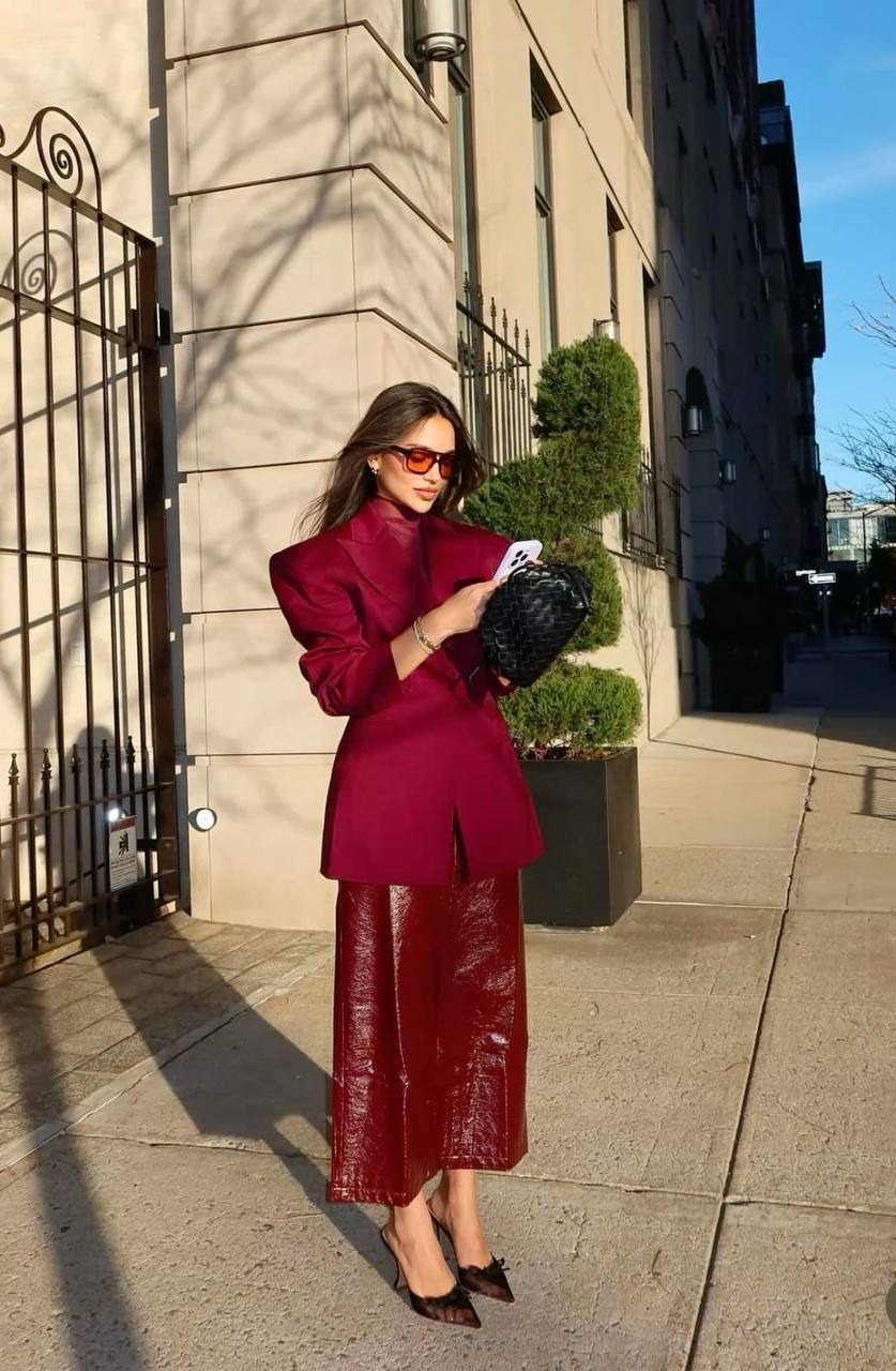 Von Emme – Burgundy Power Set